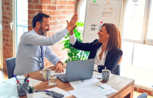 大美圣象 雙喜臨門，再獲“最佳雇主品牌”獎(jiǎng)，董事長陳建軍榮獲年度最具社會(huì)責(zé)任企業(yè)家稱號